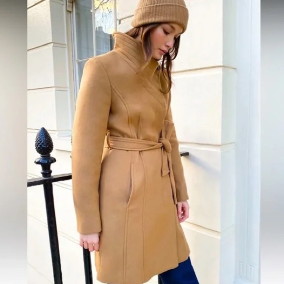 Aritzia Babaton camel tan virgin wool Connor wrap coat - size XS - Picture 9 of 16